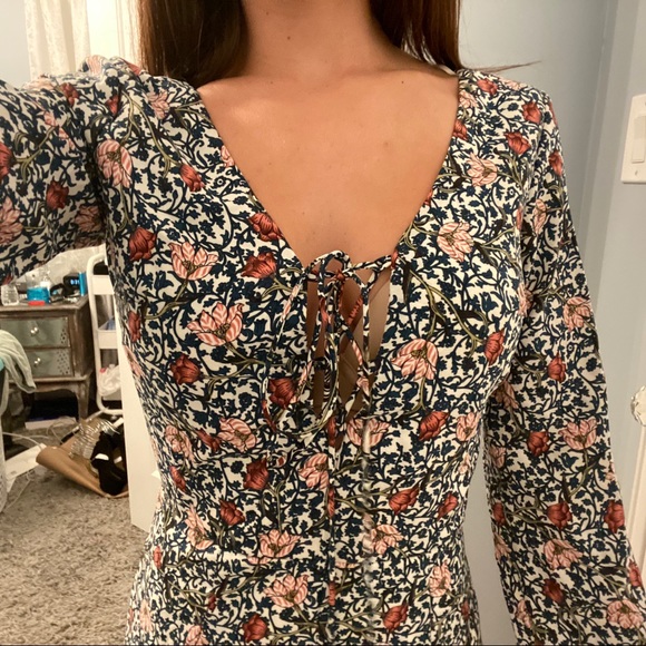 Sage Floral Lace Up Romper - Picture 3 of 6